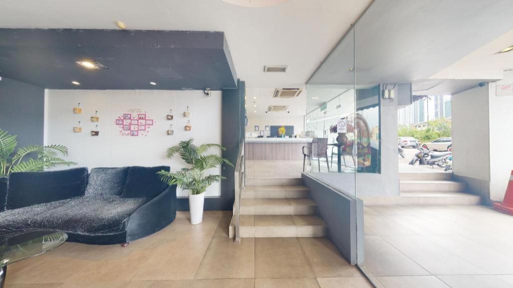 Hotel Zamburger Bliss Johor Bahru Extérieur photo