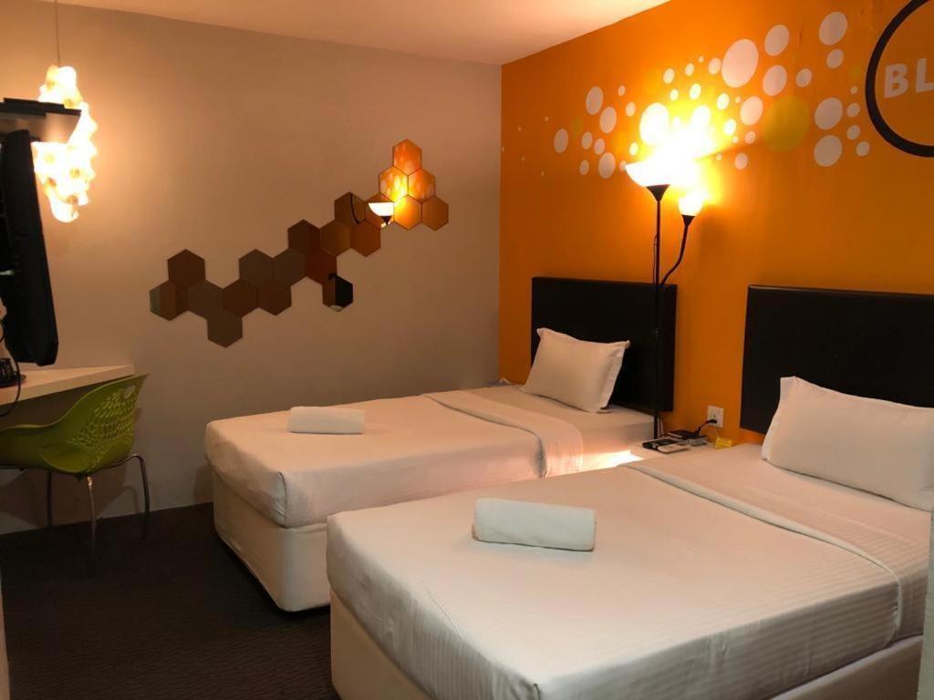 Hotel Zamburger Bliss Johor Bahru Extérieur photo